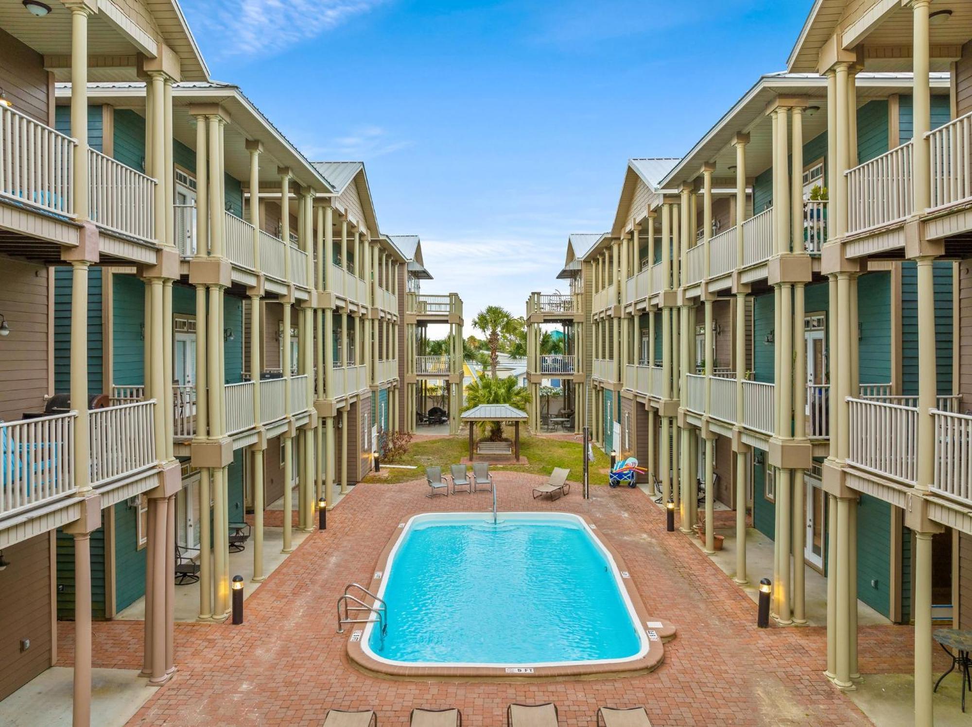 Crescent Moon Palace - A Luxury Home With Pool, Parking, Just Steps To The Beach Panama City Beach Exterior photo